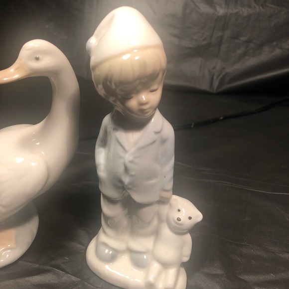Lladro duck figure & Boy with Teddy bear M. Rupert fine porcelain 5” EUC - Picture 7 of 8